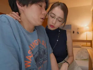 Anh trai biến thái đụ em gái sưng lồn