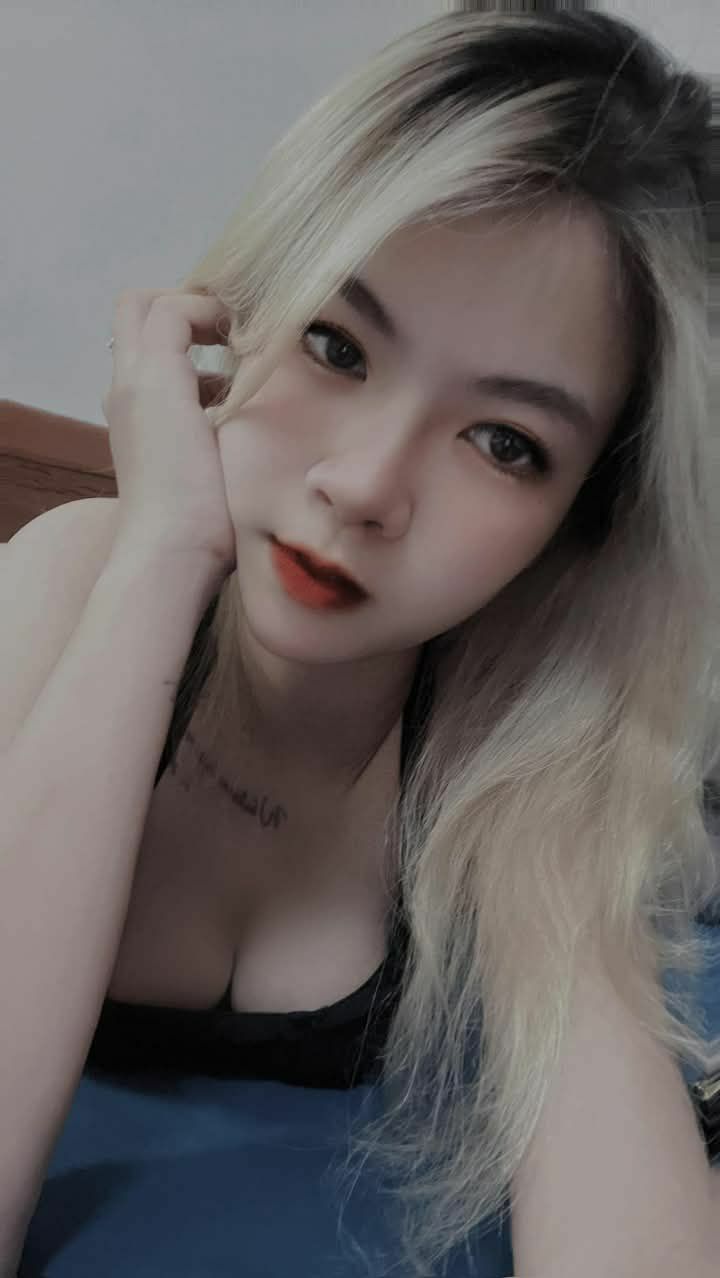 em gái múp múp thấy cưng